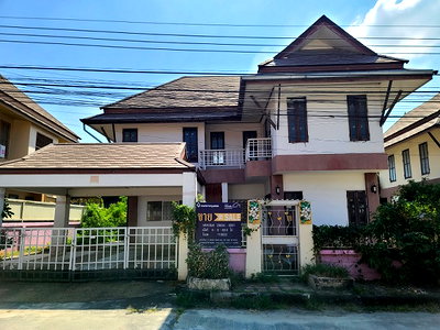 บ้านเดี่ยว ดรีมเวิลด์ : บ้าน 2 ชั้น เนื้อที่ 60 ตร.ว. ม.รัตวรรณ ลำลูกกา คลอง 4 อ.ลำลูกกา