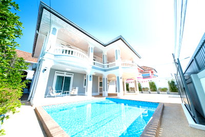Houses for sale Chonburi : For Sale  Grand TW 1    5 Beds 6Bath 