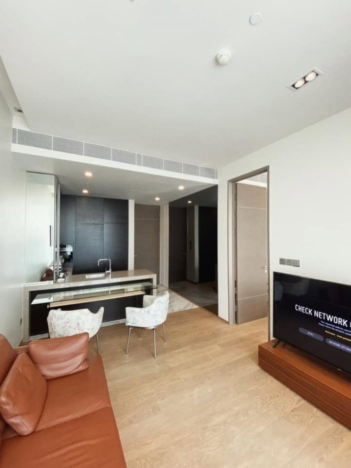 รูป ✨ Luxury Condo ใจกลางสีลม, ใกล้ BTS MRT ✨ - รูปที่ 2/12