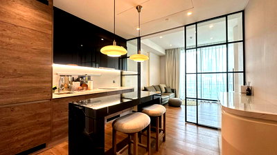 Condos for sale : ST526/Ultra Luxury Condo for sale in the heart of Langsuan | Muniq Langsuan