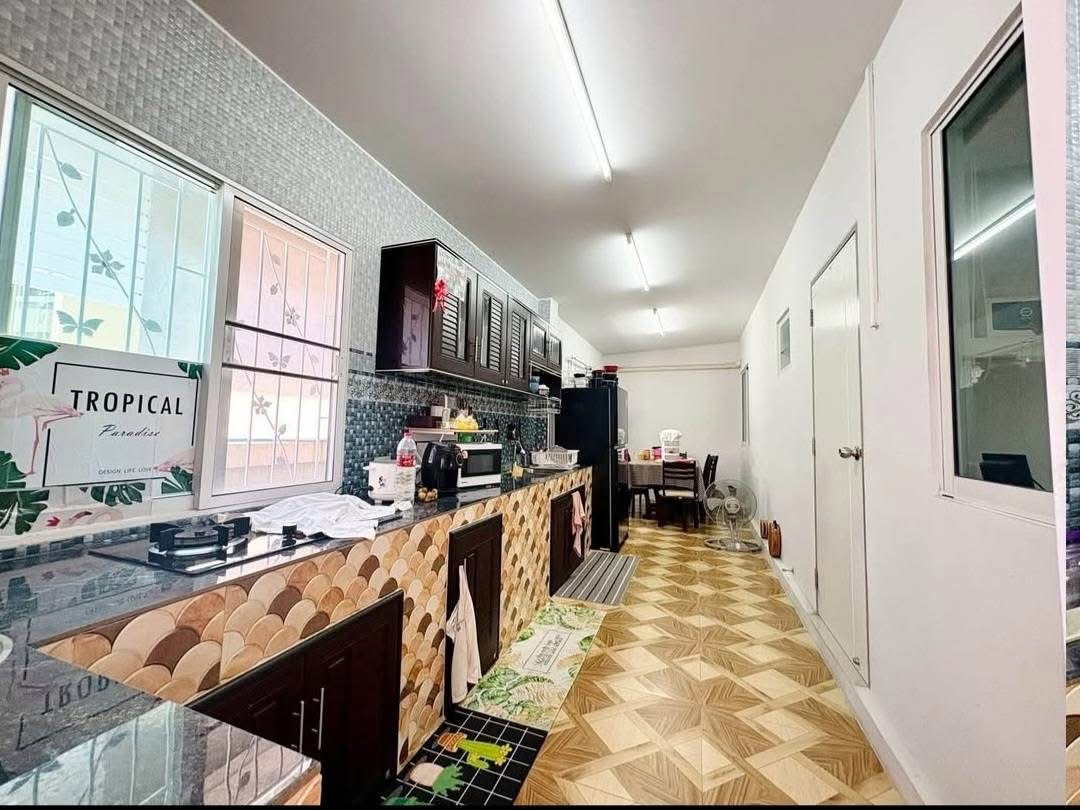 รูป ให้เช่า! บ้านเดี่ยว, 4 ห้องนอน, ตกแต่งครบ หมู่บ้านกาญกนก 20 รวมโชค พื้นที่ใช้สอย 155 ตรม. - รูปที่ 7/9