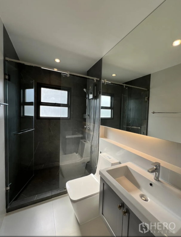 รูป ให้เช่าบ้านเดี่ยว 4 ห้องนอน โครงการ เศรษฐสิริ บางนา กม.10 ตำบลบางพลีใหญ่ อำเภอบางพลี จังหวัดสมุทรปราการ HRE00484 - รูปที่ 26/32