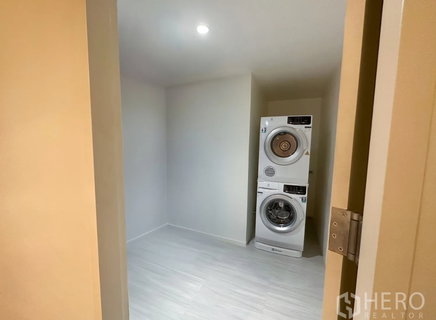 รูปภาพ For Rent or Sale 2 Bedroom Condominium in D S Tower 2 in Watthana, Bangkok BTS Phrom Phong HRE00533