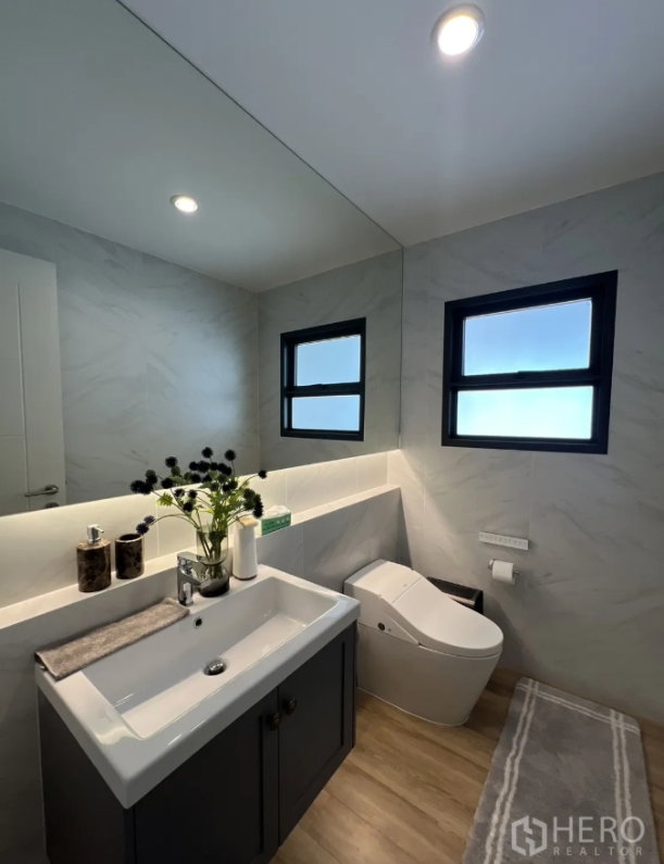 รูป ให้เช่าบ้านเดี่ยว 4 ห้องนอน โครงการเศรษฐสิริ บางนา กม.10 ตำบลบางพลีใหญ่ อำเภอบางพลี จังหวัดสมุทรปราการ HRE00485 - รูปที่ 43/46