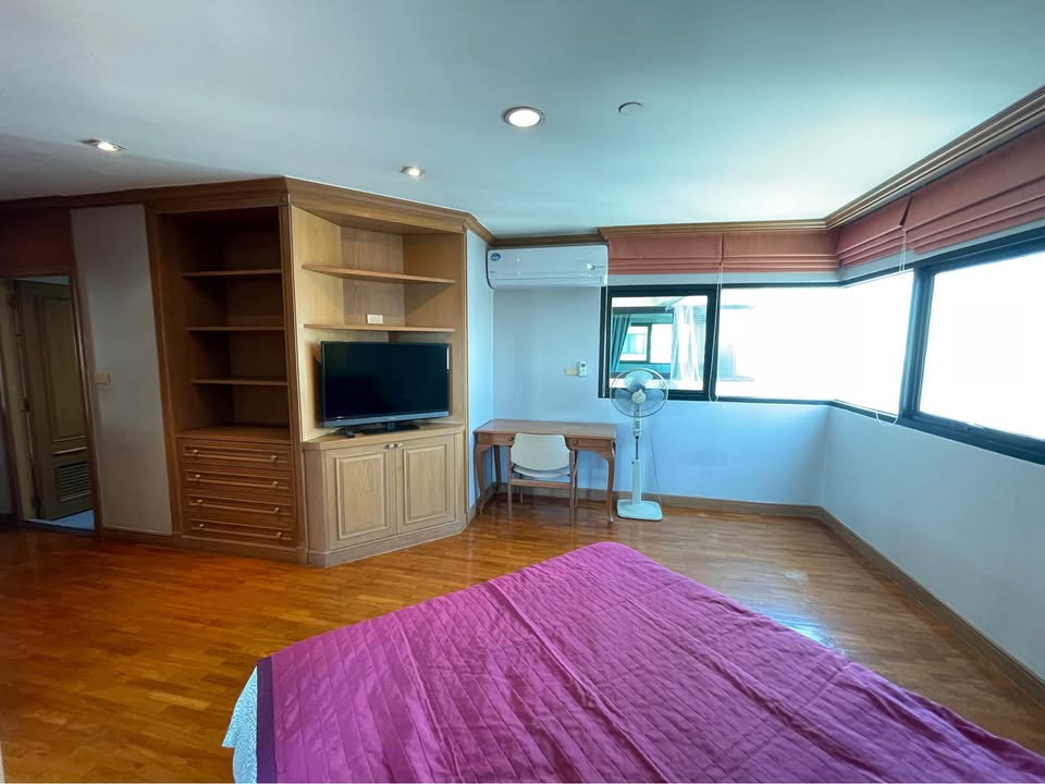 picture Code: 26KJ2076  for rent Sathorn Gardens 🔥🔥 Line ID: @kjcondo (with @)🔥🔥 - 6/21