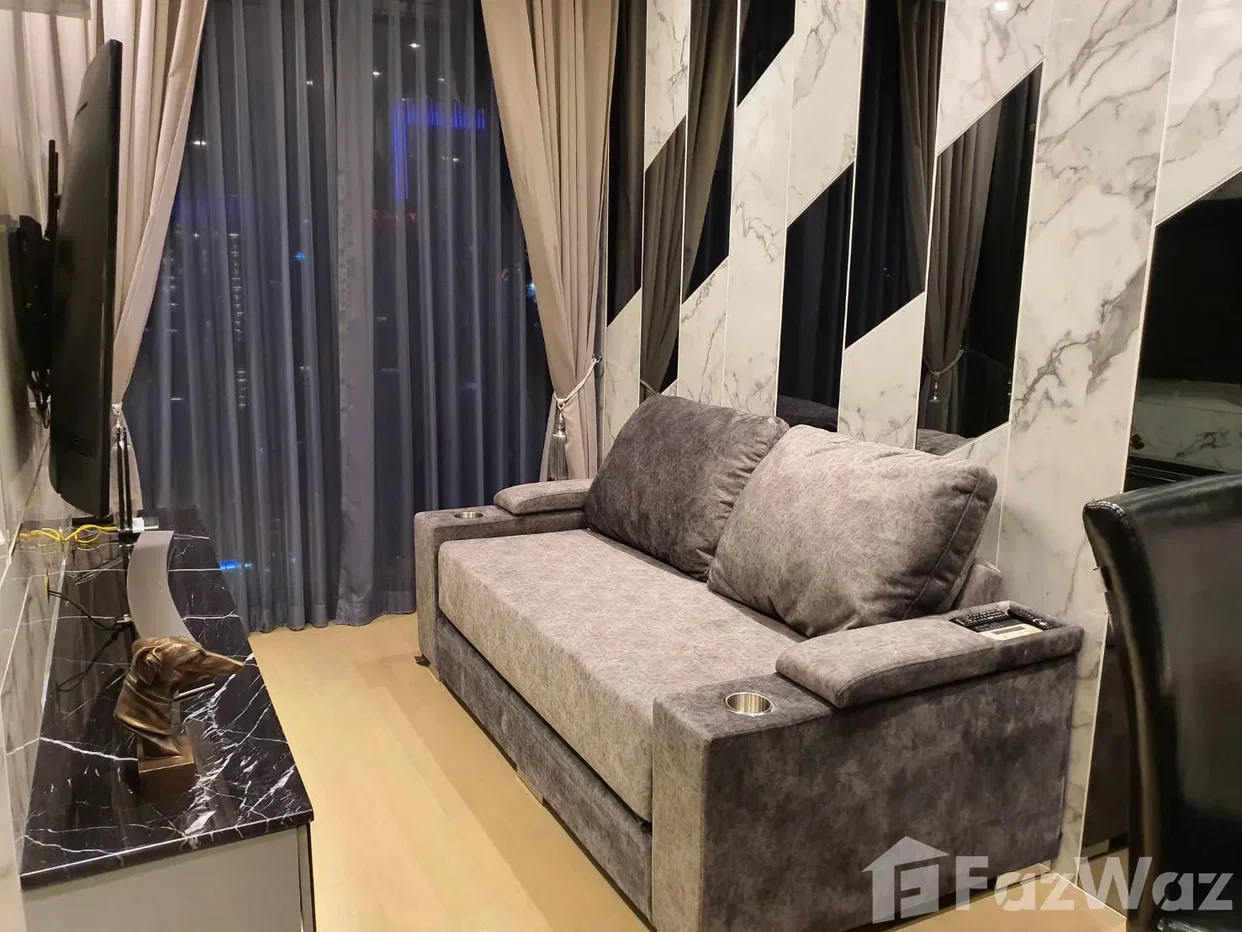 picture Ashton Asoke high floor. 6214509 - 6/16