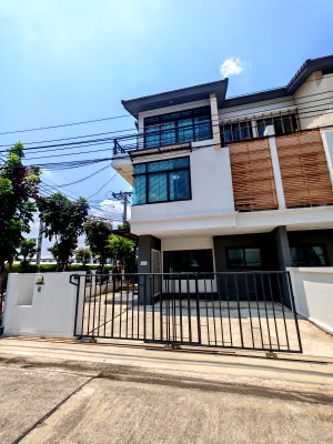 เช่าทาวน์โฮม เมืองนนทบุรี นนทบุรี : เวอริเดียน ราชพฤกษ์  Viridian Ratchaphruek