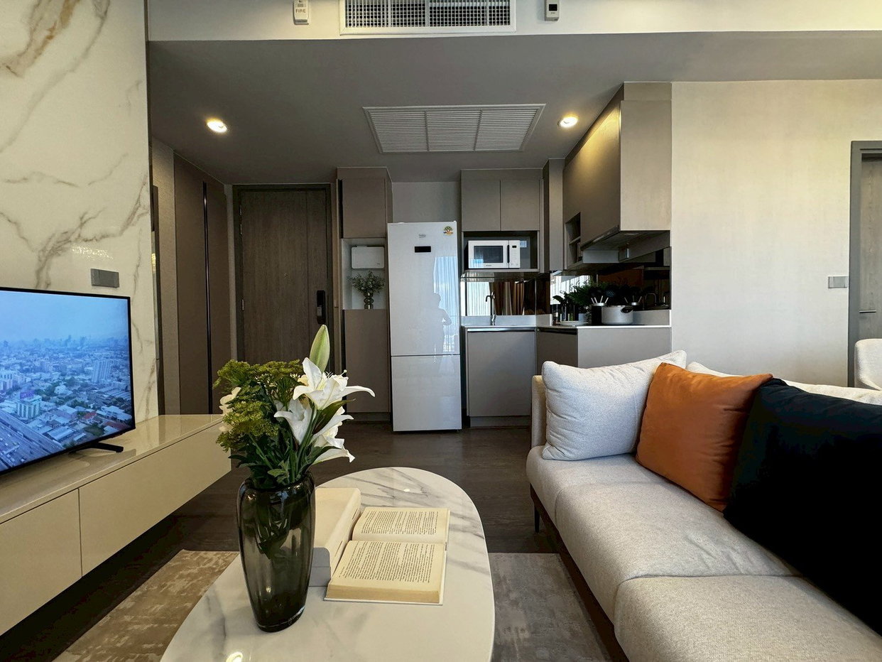 รูป LTHC15169 – 🏙️ Skyline Living | High-Floor Condo near MRT Khlong Toei | 68,000 THB/Month คอนโดคลองเตย ชั้นสูง วิวเมือง เดินทางสะดวก เชื่อมสุขุมวิท-สาทร ใกล้ MRT - รูปที่ 4/6