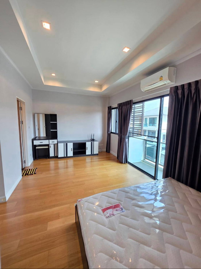 รูป ขายบ้านแฝด 3 ชั้น หลังใหญ่ ทำเลสวนหลวง ร.9 ใกล้ Mega บางนา - รูปที่ 22/36