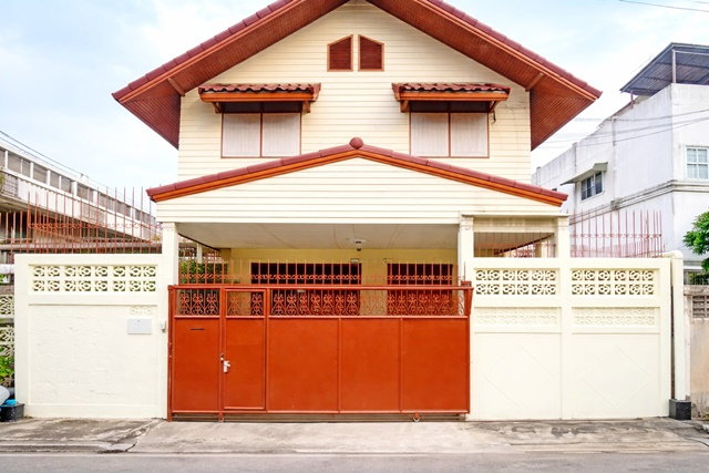 รูป ทำเลรัชดา1-5 ฟอร์จูนทาวน์ 500 ม. เซ็นทรัล พระราม 9 บ้านเดี่ยว 4นอน 2น้ำ ใกล้ MRT พระราม 9 700ม. - รูปที่ 1/8