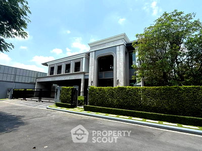 บ้านเดี่ยว กรุงเทพมหานคร : บ้าน 5-ห้องนอน ที่ แกรนด์ บางกอก บูเลอวาร์ด กรุงเทพกรีฑา ใน คลองสามประเวศ (ID 2803166)