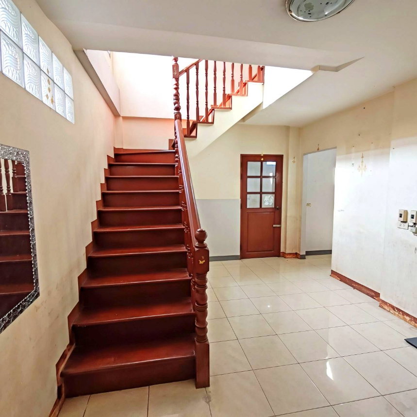 รูป ✨ ขายบ้านเดี่ยว หมู่บ้าน ช.รุ่งเรือง 6 | ถนนเมน | 54 ตร.วา | 6 ห้องนอน | พร้อมอยู่ ใกล้ MRT & เซ็นทรัลเวสต์เกต 🏡 - รูปที่ 9/13