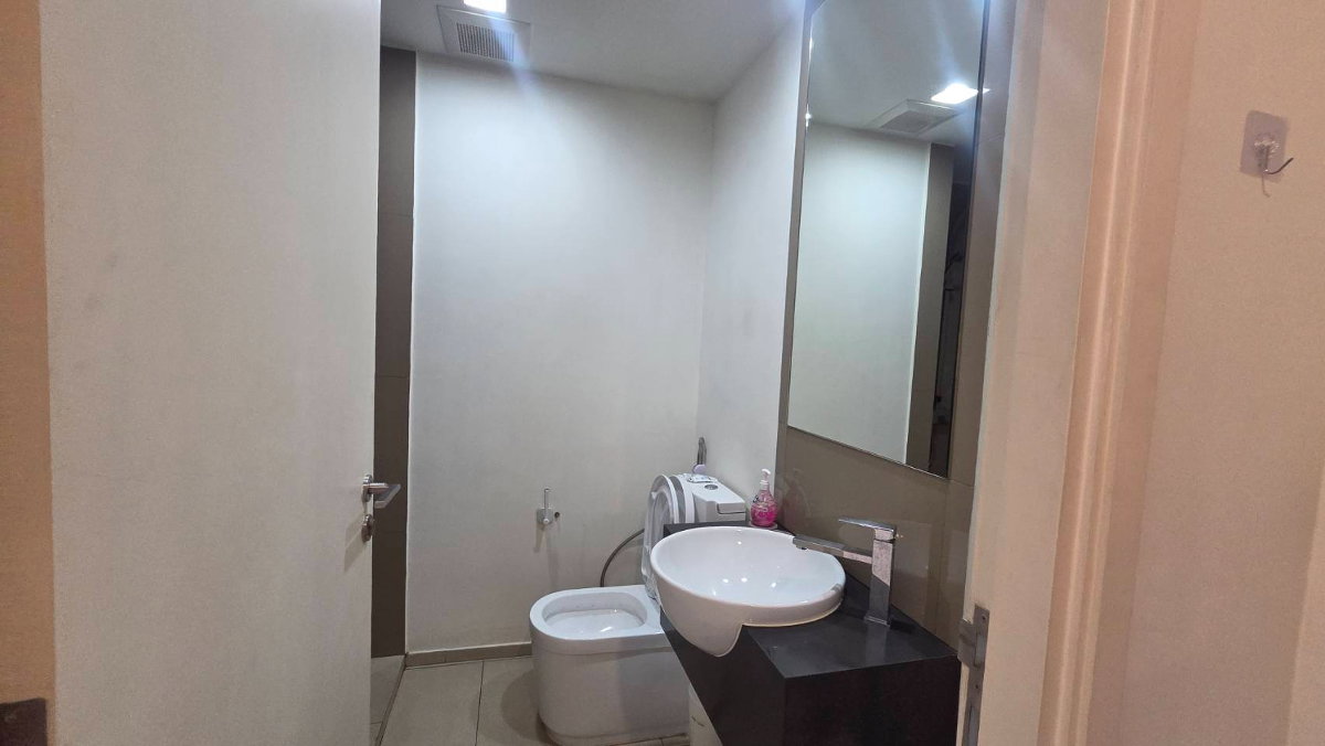 รูป 🎥　⛵ Unixx ⛵ Foreigner quota / Sea & Montain view / 32F / Studio room for quick sale彡 - รูปที่ 5/11