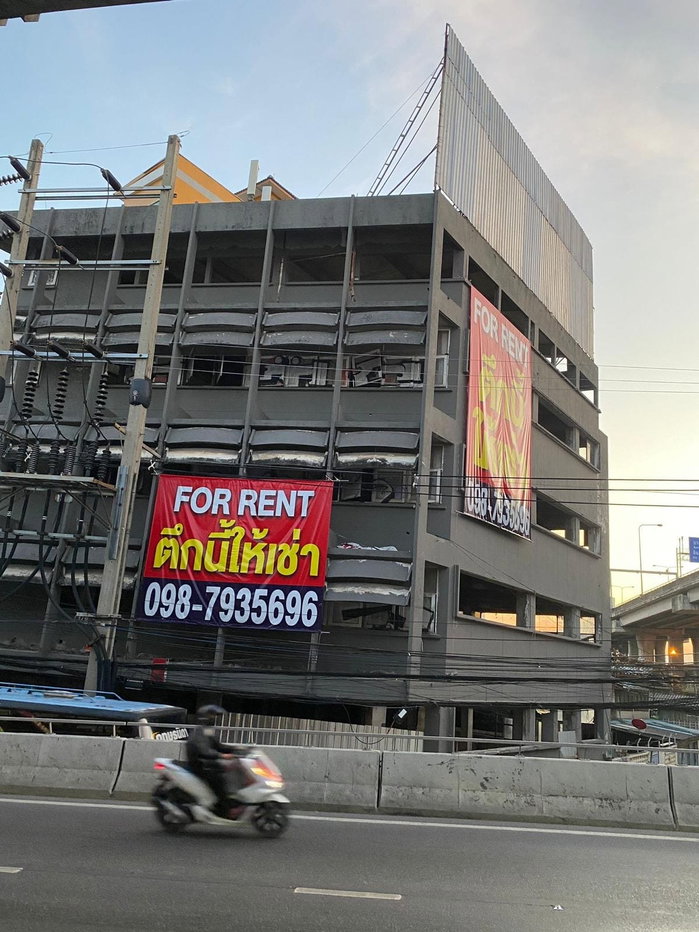 รูป ให้เช่าด่วน ตึก 4 ชั้นทำเลดี ปากซ.สุขุมวิท 48/1  กทม. - รูปที่ 1/3