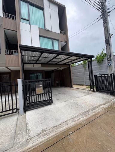 3-bed townhouse for rent, Baan Klang Muang Phahonyothin - Ramintra