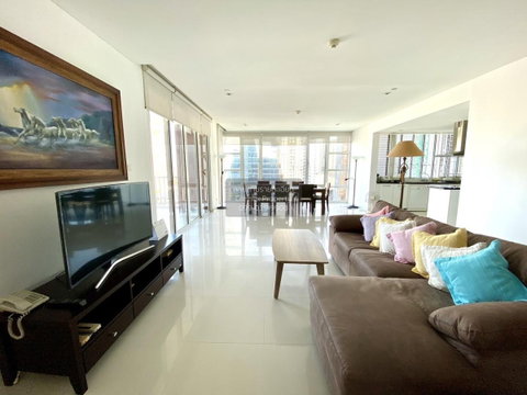 For Rent Condo , Fullerton Sukhumvit , BTS-Ekkamai , Khlong Tan Nuea , Watthana , Bangkok , CX-115491 ✅ Live chat with us ADD LINE @connexproperty ✅