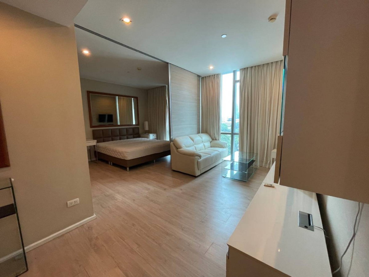 รูป The Room Sukhumvit 21 - 1bed/ 1bath, 7 floor, City view - รูปที่ 3/11