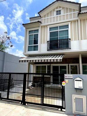 ทาวน์โฮมให้เช่า : 🏡✨ ปล่อยเช่าทาวน์โฮมหลังมุม “อินดี้ 4 บางนา กม.7” 2 ห้องนอน 3 ห้องน้ำ ใกล้ Mega & IKEA เพียง 1 นาที! พร้อมอยู่ เฟอร์ครบ Pet Friendly ✨🏡