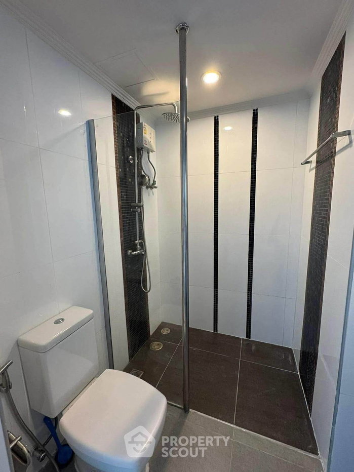 รูป คอนโด 1-ห้องนอน ที่ อเมซอน เรซิเด้นซ์ ใกล้ เมืองพัทยา (ID 2833862) - รูปที่ 8/9