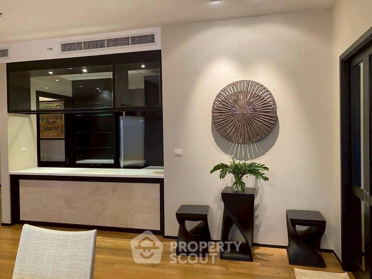 picture 3-BR Condo at The Madison near BTS Phrom Phong (ID 2834154) - 8/16