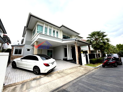 Houses for rent : 🏙️ House for Rent - Grand Bangkok Boulevard Krungthepkritha | 4 Bedrooms 335 sq.m. REF. 015HSK