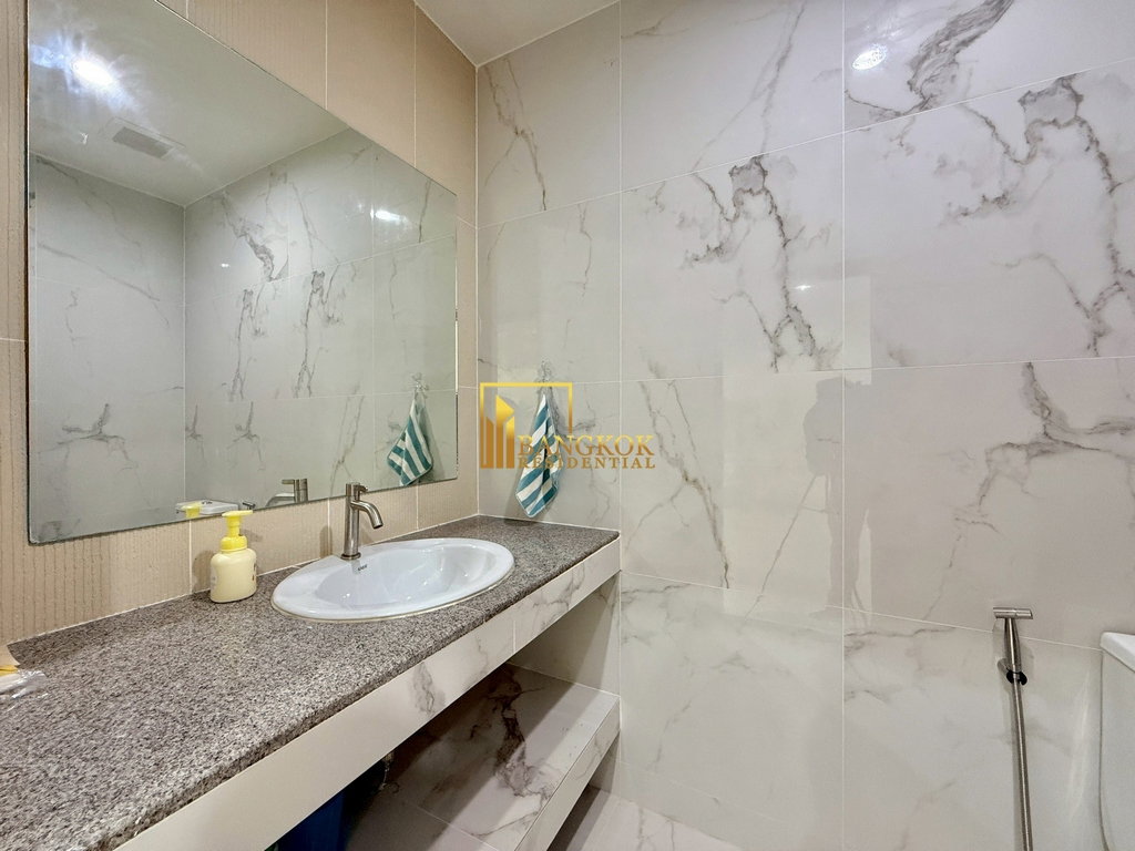 รูป Yenakart Residence | Renovated 5 Bedroom Townhouse For Rent - BR28337SH - รูปที่ 9/57