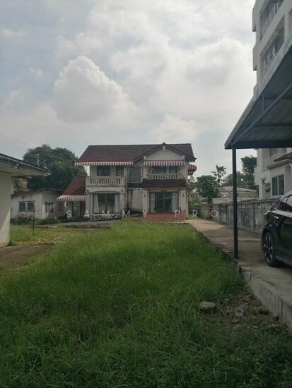 รูป ให้เช่าบ้าน แบริ่ง ซอย19 มีบ้าน 2 หลัง ( เนื้อที่ 228 ตรว.) - รูปที่ 4/4