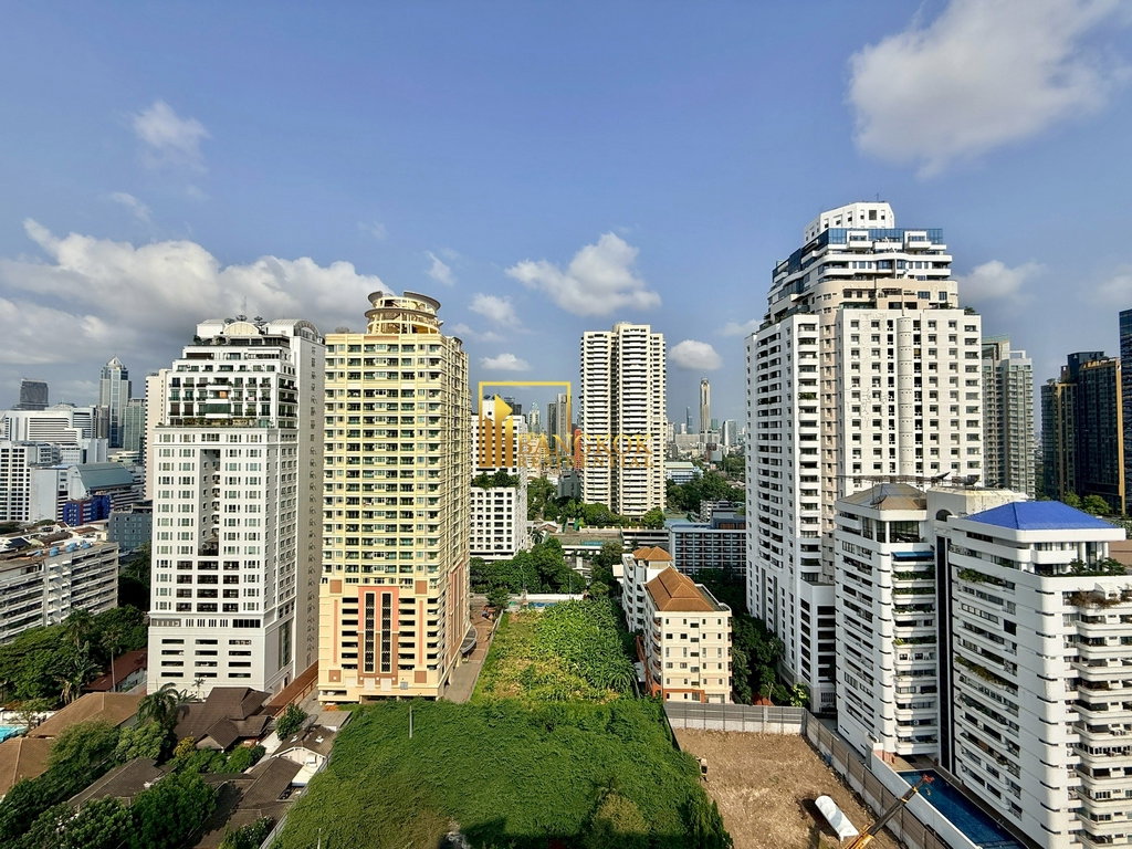 รูป Renovated 4 Bedroom Apartment For Rent in Sukhumvit 13 - BR20930AP - รูปที่ 15/53