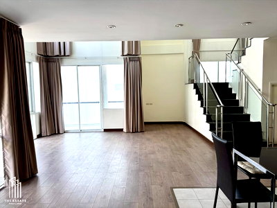 Condos for sale : Condo for Sale The Muse Sukhumvit, Large Duplex Unit, 3 Bedrooms, Spacious Balcony, Near BTS @13.34 Million Baht