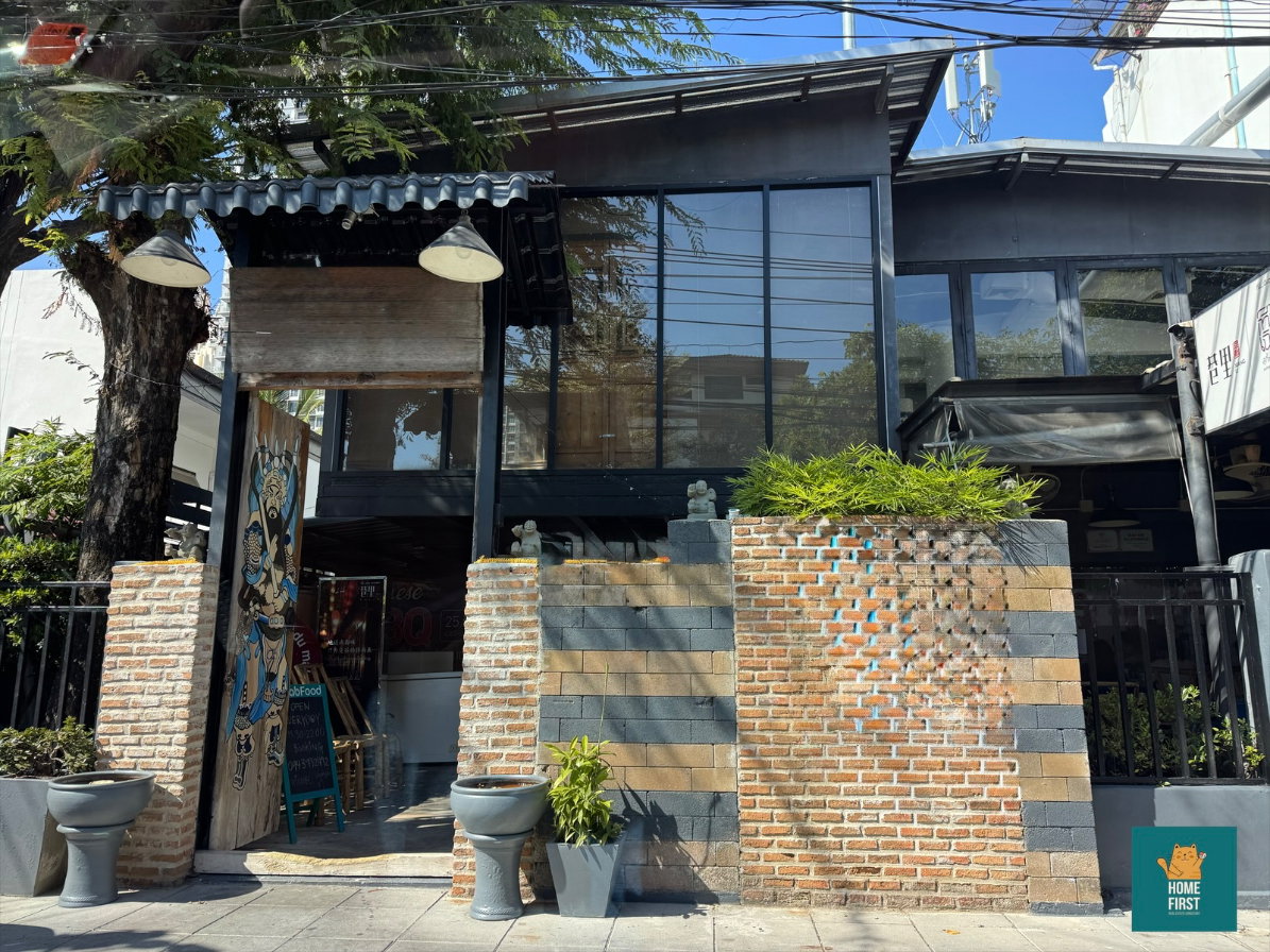 รูป ให้เช่าบ้าน 2 ชั้น พื้นที่ 67 ตร.ว. เหมาะทำร้านอาหาร-สปา ใจกลางนราธิวาส สาทร - รูปที่ 2/2
