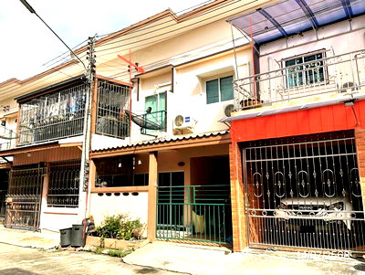 ทาวน์โฮม สมุทรสาคร : ทาวน์เฮ้าส์ 18.5 ตร.วา เพชรทวี สามพราน นครปฐม 2.3M