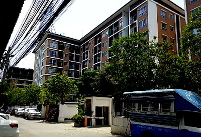 Condos for sale : CONDO 30.4 Sq.m. Bang Plee Samut Prakarn for 1.4M
