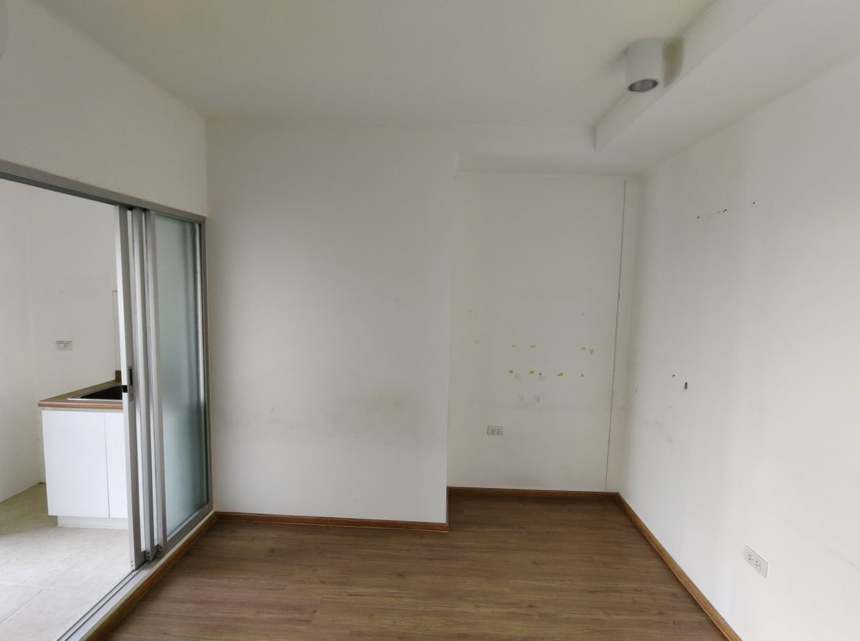 picture CONDO 30.25 Sq.m. Thon Buri Bangkok for 2.2M - 12/15