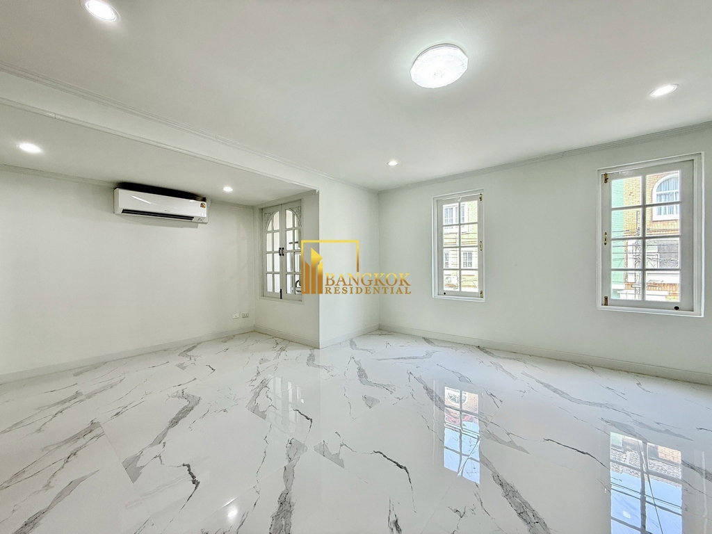 รูป Yenakart Residence | Renovated 5 Bedroom Townhouse For Rent - BR28337SH - รูปที่ 23/57