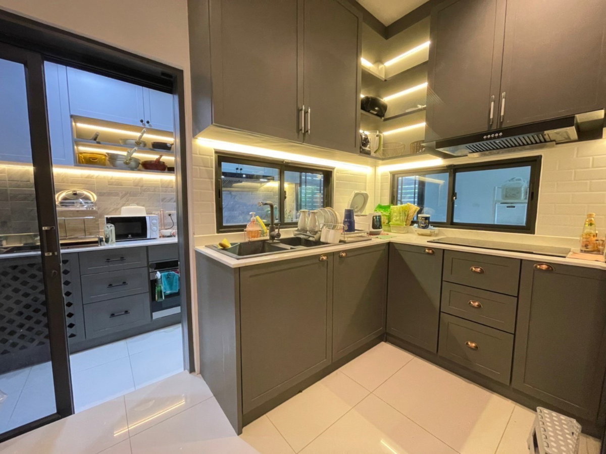 รูป ขายบ้านบางกอกบูเลอร์วาร์ด รามอินทรา-เสรีไทย2 บ้านแต่งหรู สวย พร้อมอยู่ 5 นอน,  ตรงข้ามทางขึ้นกาญจนาภิเษกเข้าในเมืองสะดวก - รูปที่ 5/14