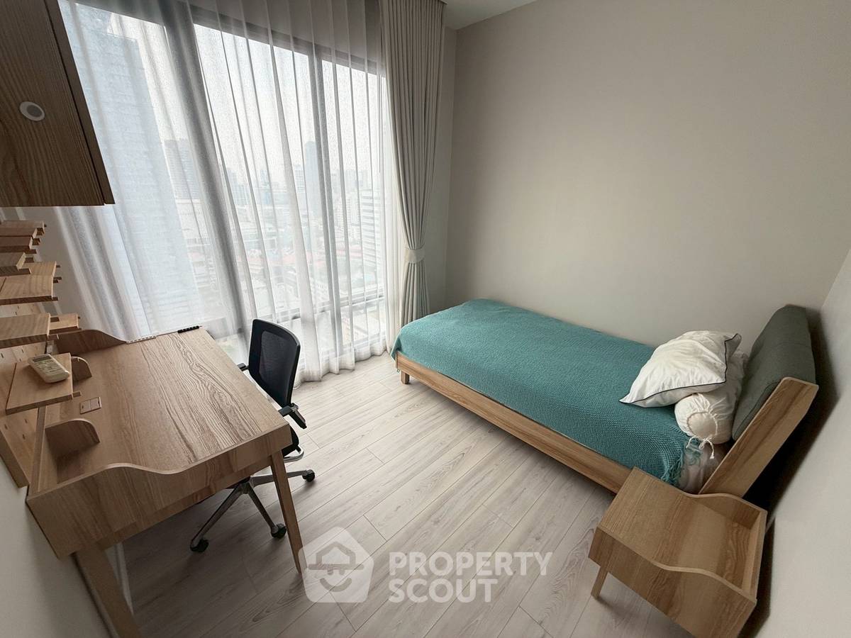 picture 200m To ARL Ratchaprarop | 2-BR The Room Phayathai (ID 2834092) - 10/16
