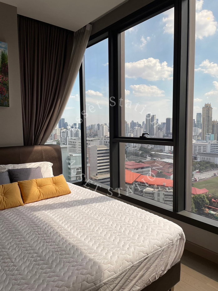 รูป 🏢✨พร้อมเช่า คอนโดหรู THE ESSE at SINGHA COMPLEX ห้องกว้างเป็นสัดส่วน วิวเมือง | MRT เพชรบุรี🏢💎 - รูปที่ 2/9