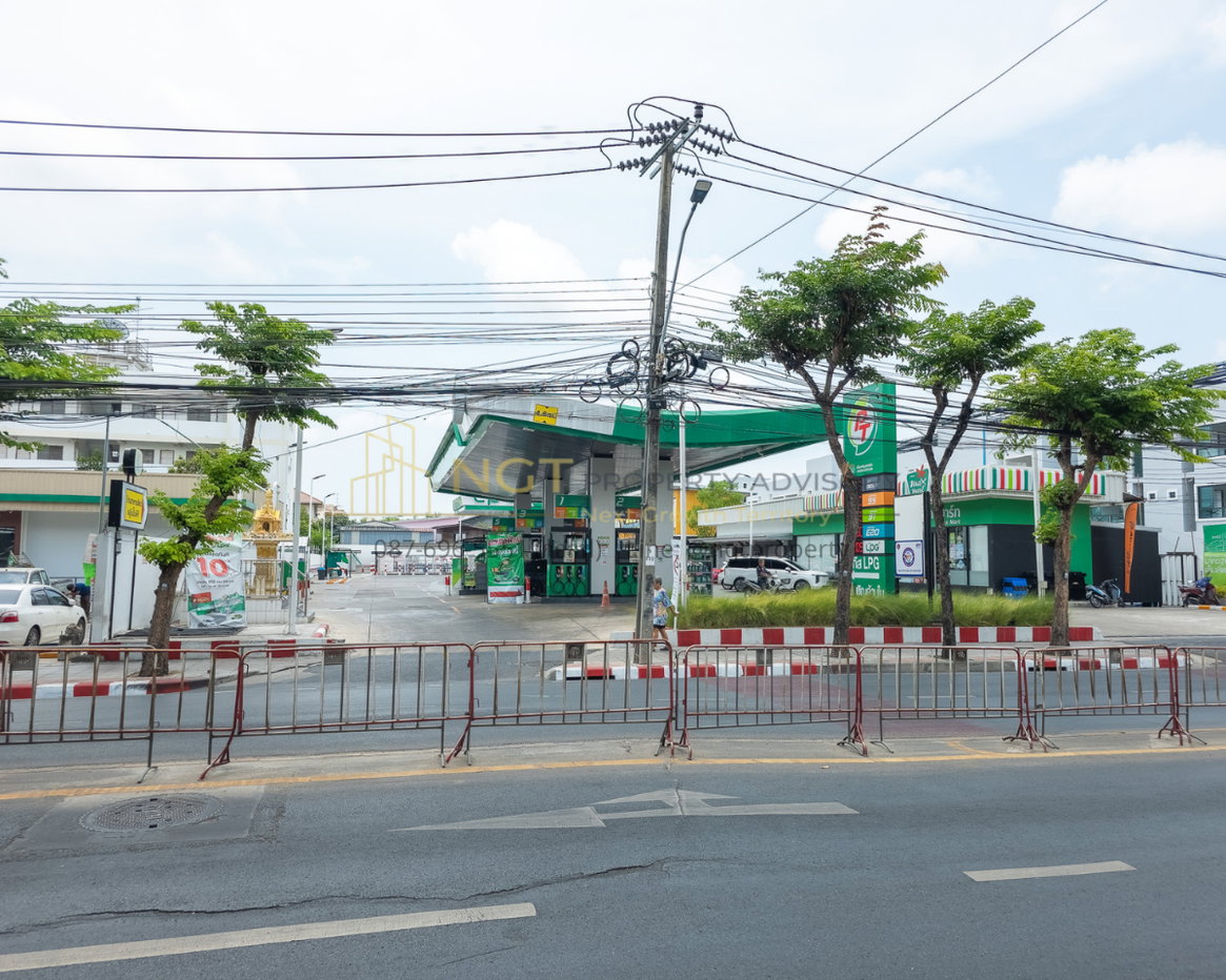 รูป 🔥 ขายที่ดินพร้อมผู้เช่า ปั๊มน้ำมัน PT ⛽ ติดถนนประชาอุทิศ | รายได้ 2 ล้าน++/ปี 💸 | สัญญายาวถึงปี 2591 📄 - รูปที่ 6/21