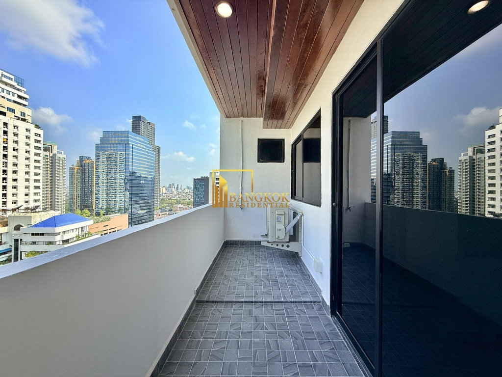รูป Renovated 4 Bedroom Apartment For Rent in Sukhumvit 13 - BR20930AP - รูปที่ 14/53