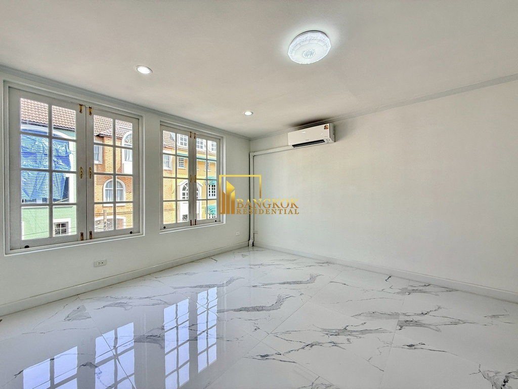 รูป Yenakart Residence | Renovated 5 Bedroom Townhouse For Rent - BR28337SH - รูปที่ 28/57