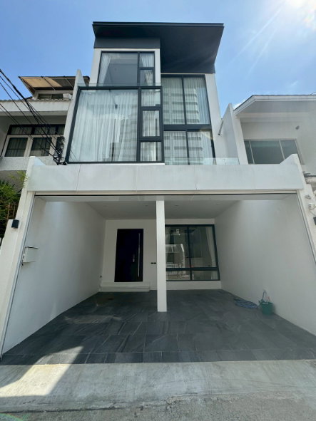 รูป ขาายทาวเฮ้าท์ รีโนเวทใหม่ นานา ** NO CO-AGENT ** - รูปที่ 5/14