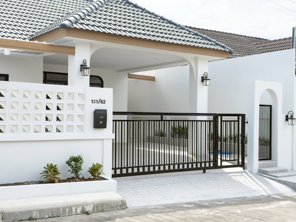 รูป 🌿  4.99 ล้าน ได้บ้านรีโนเวทใหม่ 3 ห้องนอน ใกล้เมือง พร้อมของแถมครบ !  🏡✨ - รูปที่ 1/33