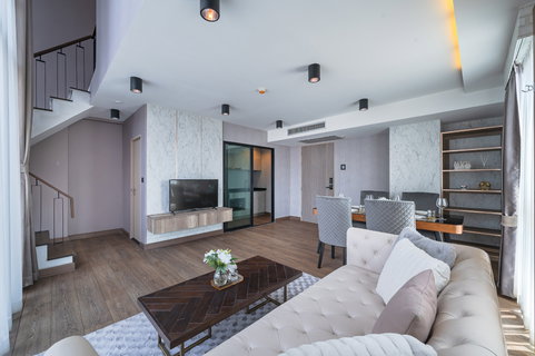 รูปภาพ The Unique 62/1 Tri-plex 3Bed For Rent .. 