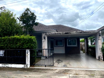 Houses for sale : Single house for sale, 2.60 million baht. 260 sq.m 3 bedrooms, 2 bathrooms. 5 km from Central Rayong