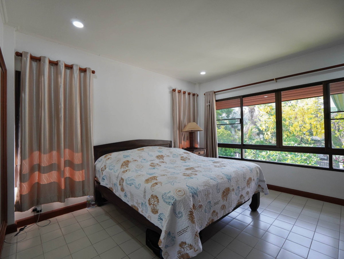 รูป บ้านเดี่ยวในโครงการติดทะเลหน้าหาดขาวทะเลใสสะอาด ทำเลดีนาจอมเทียนพัทยา - รูปที่ 29/31