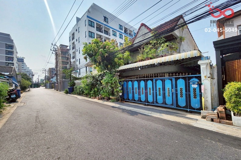 รูป ขายที่ดินพร้อมบ้าน 2ชั้น ซอยลาดพร้าว 48 สุทธิสาร - ห้วยขวาง ใกล้รถไฟฟ้า - รูปที่ 2/6