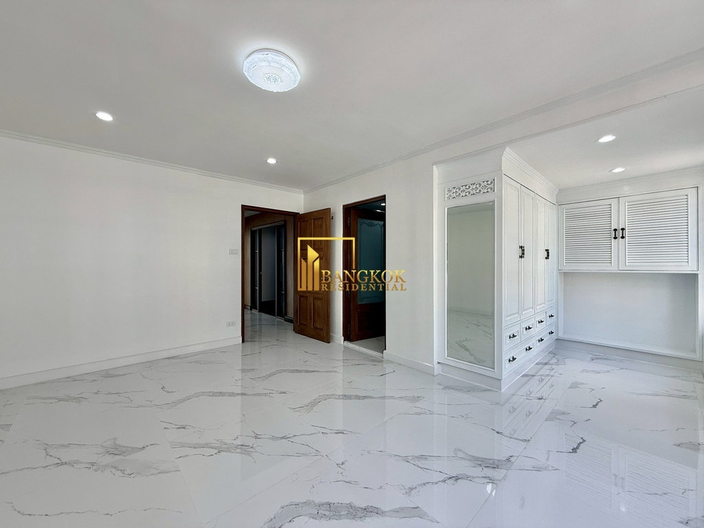 รูป Yenakart Residence | Renovated 5 Bedroom Townhouse For Rent - BR28337SH - รูปที่ 29/57