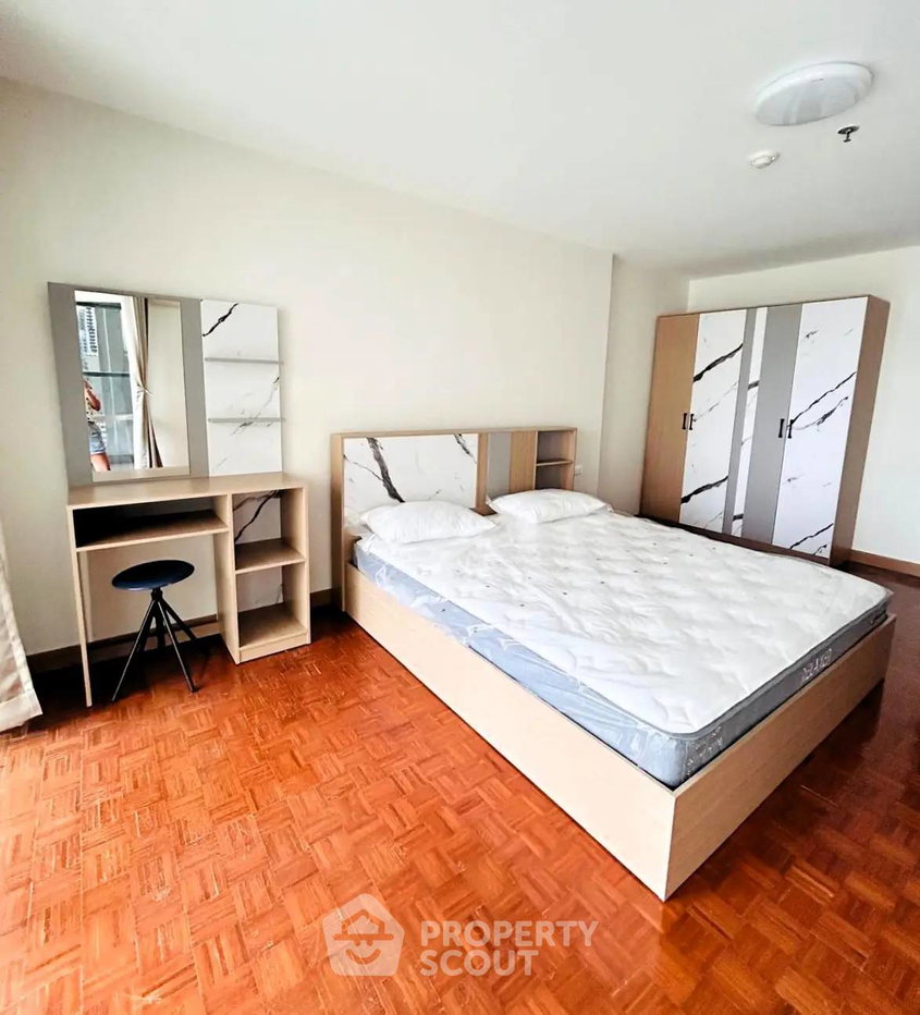 รูป คอนโด 1-ห้องนอน ที่ สุขุมวิท สวีท คอนโดมิเนียม ใกล้ BTS นานา (ID 2828435) - รูปที่ 10/12