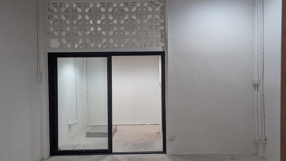 picture Fantastic Shophouse Opportunity Near BTS Bangchak - 6/24