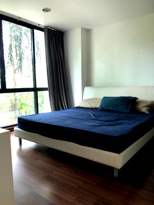 Condos for rent : [P-42223] Condo for Rent! D 65 Sukhumvit 65, Floor 2 Corner Unit, 50 sqm, 18K near BTS Ekkamai 085-592-2897 Line: @easythaihome